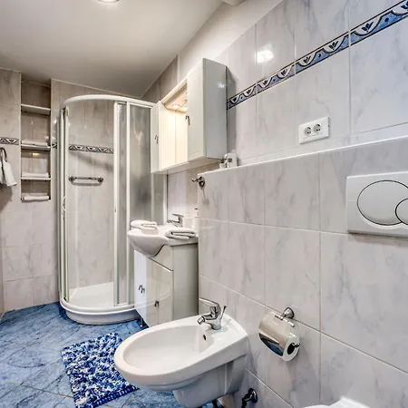 Vero-6 By Interhome Opatija